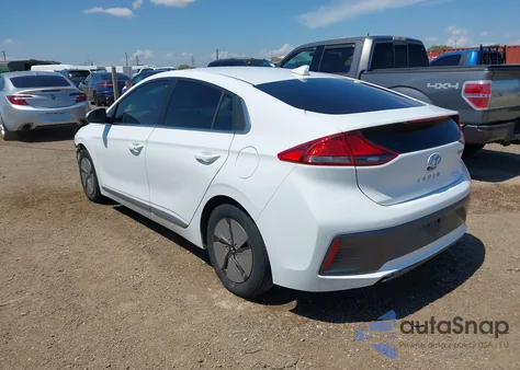 2021 Hyundai Ioniq Hybrid Se z USA, uszkodzony, nr VIN KMHC75LC5MU261050